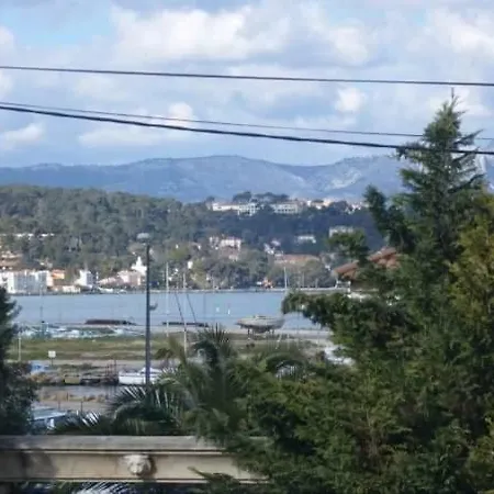 Meuble St.elme - Sur La Plage Des Sablettes Apartment